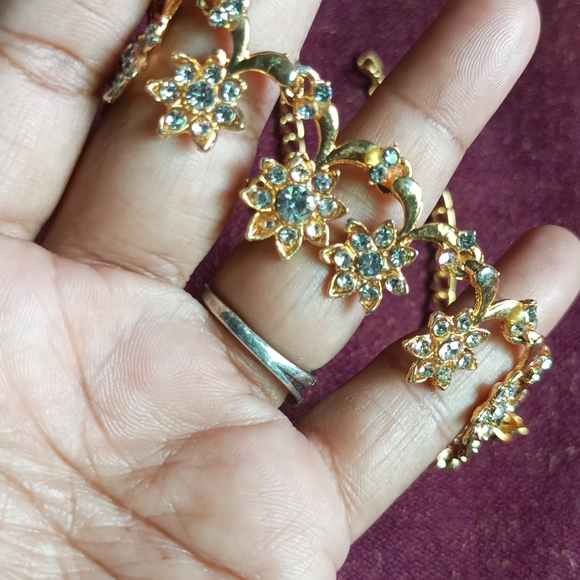 Star ⭐Necklace - Picture 3 of 5